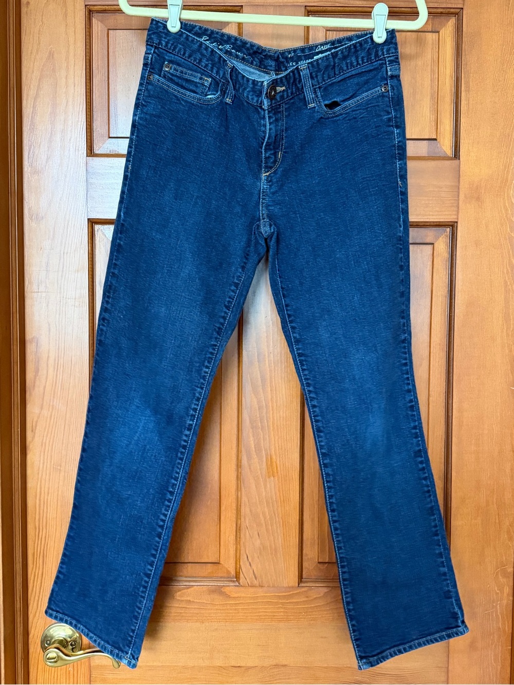 EDDIE BAUER Classic Slim Straight Denim Jeans in Size 10